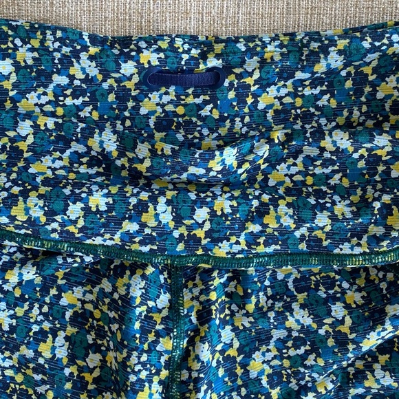 LIMITED EDITION Outdoor Voices Mineral Blooms Sports Bra - Picture 6 of 9